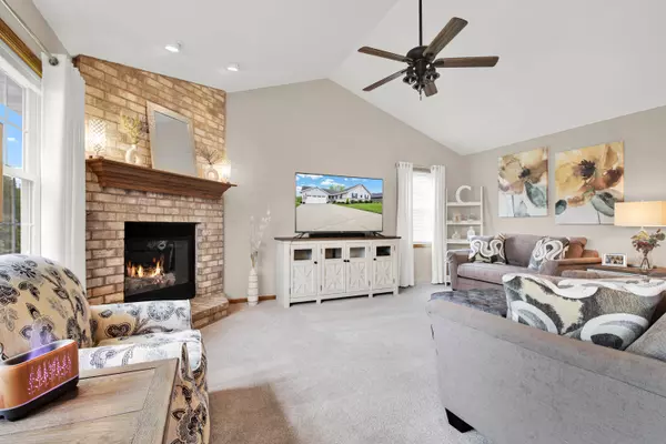 6905 Jamestown Ct, Trenton, WI 53090