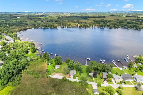 2315 Belfast Ln, Erin, WI 53027