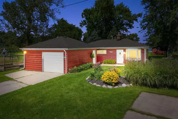 2315 Belfast Ln, Erin, WI 53027