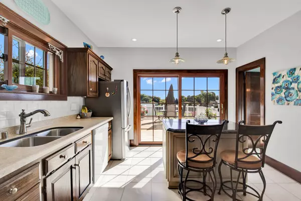 1438 Parkview Dr, Kewaskum, WI 53040