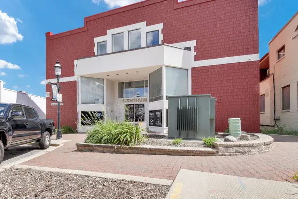 120 N Main St, West Bend, WI 53095