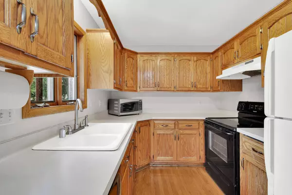 1620 S 171st St, New Berlin, WI 53151