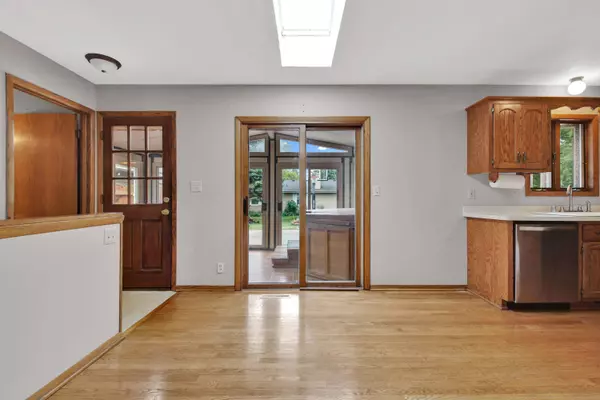 1620 S 171st St, New Berlin, WI 53151