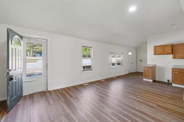 122 N STATE St, Neshkoro, WI 54960