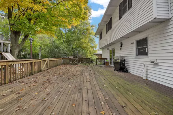 2106 Chestnut St, West Bend, WI 53095