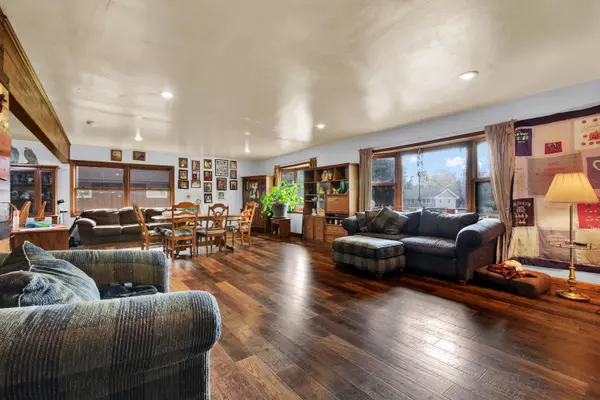 2106 Chestnut St, West Bend, WI 53095