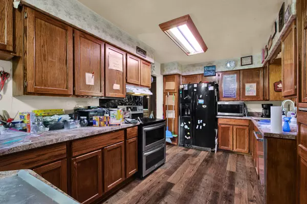 2106 Chestnut St, West Bend, WI 53095