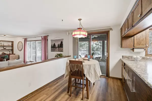 1325 Stirling Ct, West Bend, WI 53095