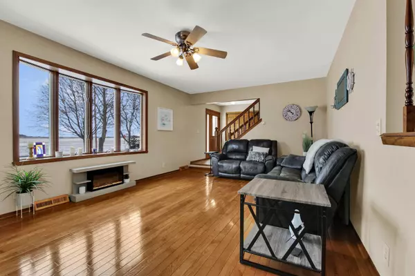 6288 County Rd S Rd, Addison, WI 53027