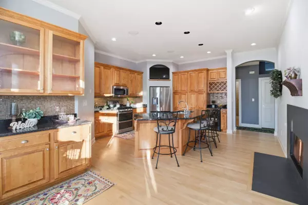 W132N6509 West View Ct, Menomonee Falls, WI 53051