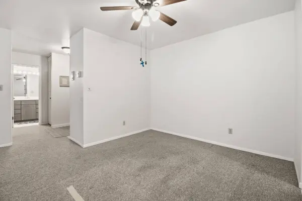 125 N University Dr Unit 108, West Bend, WI 53095