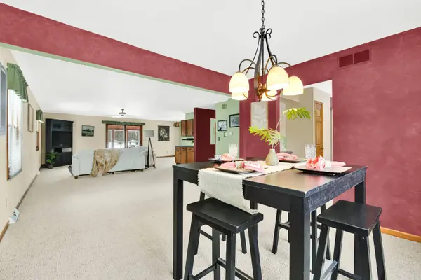 4292 Pleasant Hollow Rd, Jackson, WI 53037