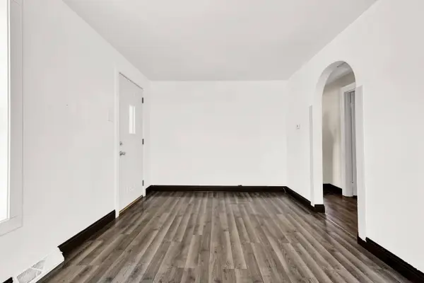 257 W Loos St, Hartford, WI 53027