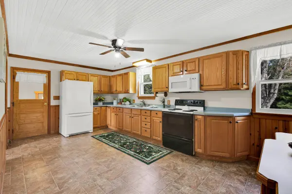 W1852 Washington Rd, Ashippun, WI 53066