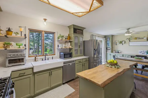 4896 Sunset View Dr, West Bend, WI 53095