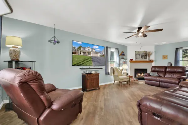 1260 Kennedy Dr, Hartford, WI 53027
