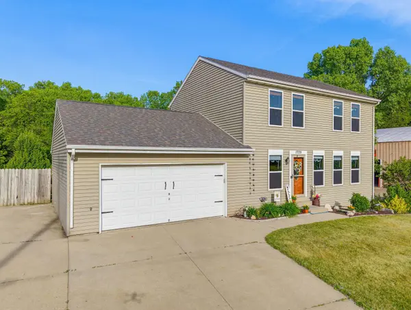 1709 Schmidt Rd, West Bend, WI 53090