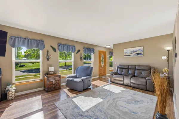 1709 Schmidt Rd, West Bend, WI 53090