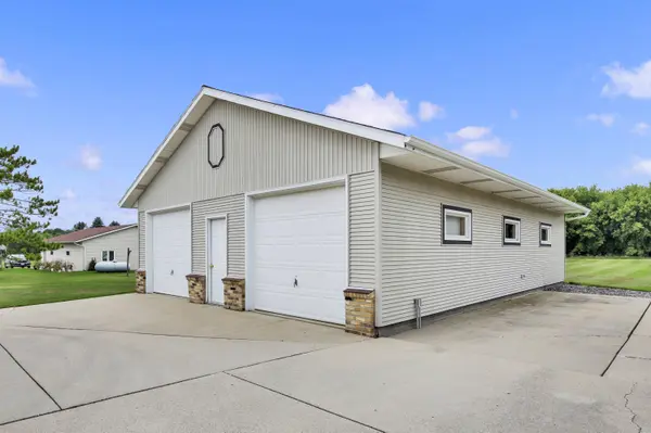 W2041 E River Rd, Auburn, WI 53010
