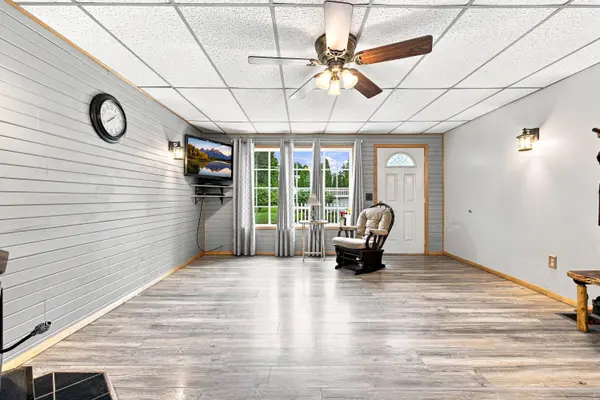 5225 W County Line Rd, Brown Deer, WI 53223