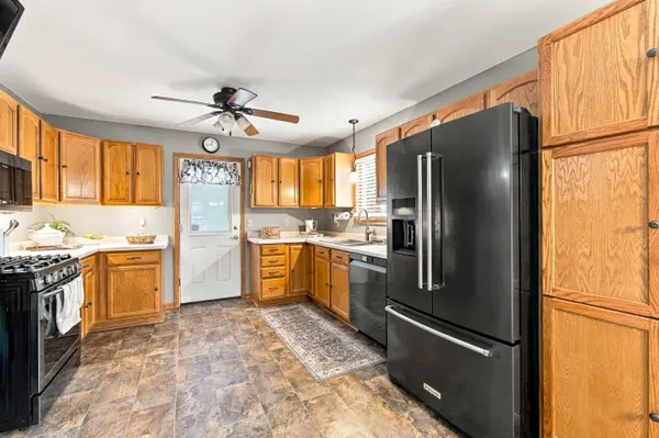 720 Timberline Trl, Hartford, WI 53027