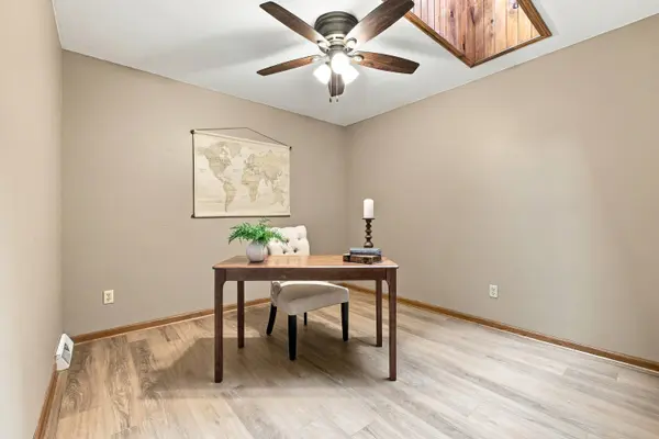 720 Timberline Trl, Hartford, WI 53027
