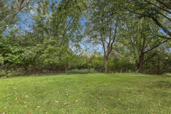 942 Wheelock Ave, Hartford, WI 53027