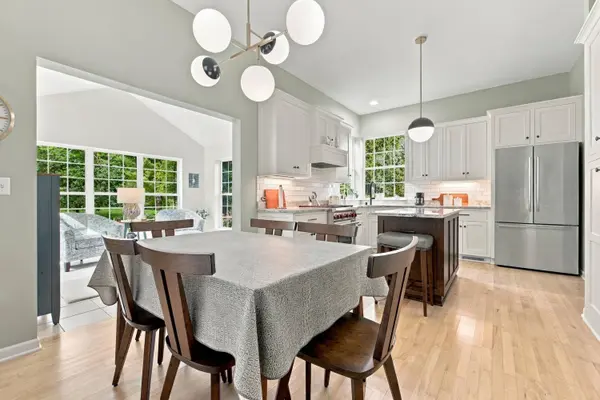 4949 Lake Dr, West Bend, WI 53095