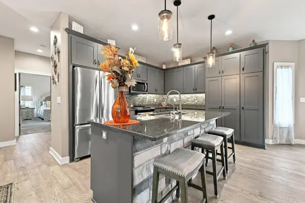 W208N16296 Renee WAY, Jackson, WI 53037
