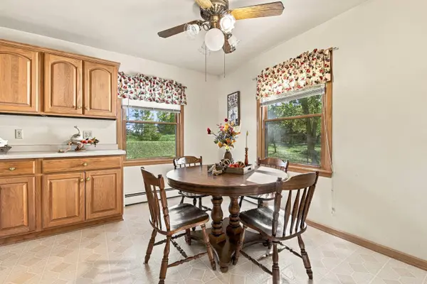 2684 Country Aire Dr, Jackson, WI 53012