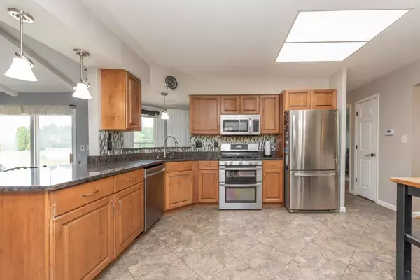 4074 S 70th St, Milwaukee, WI 53220