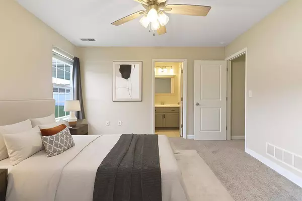 1385 Erik PL, Fulton, MO 65251