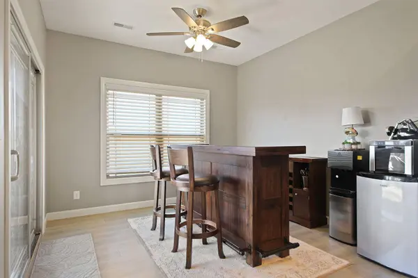 6200 Bradford CT, Jefferson City, MO 65101