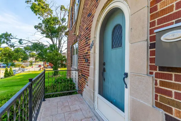 105 Boonville RD, Jefferson City, MO 65109
