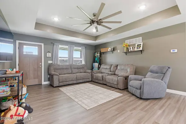 207 GAVIN LANE, Linn, MO 65051