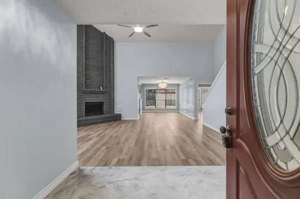 2118 Creekshire DR, Sugar Land, TX 77478