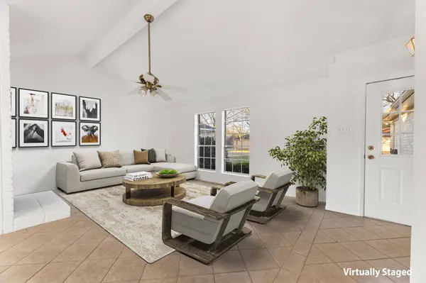 3932 Frontier Dr DR, Sugar Land, TX 77479