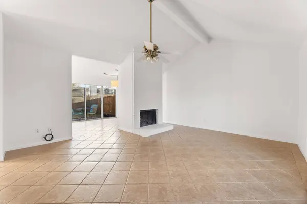 3932 Frontier Dr DR, Sugar Land, TX 77479