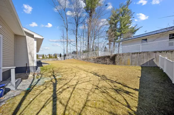 1 Oldfield RD, Nashua, NH 03060