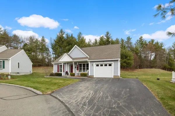 5 Halsey CT, Litchfield, NH 03052