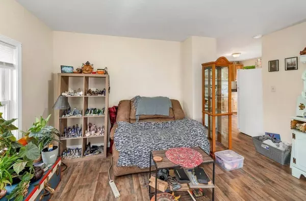 106 Messer ST ##3, Laconia, NH 03246