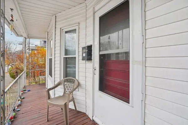 899 Hall ST, Manchester, NH 03104