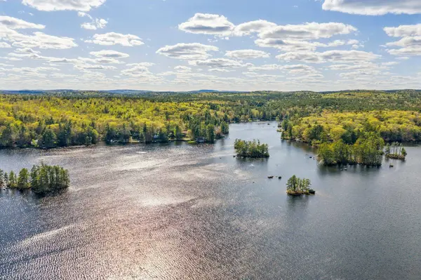 47 Sachs RD, Nottingham, NH 03290