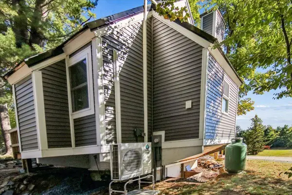 15 Sargent DR #87, Raymond, NH 03077