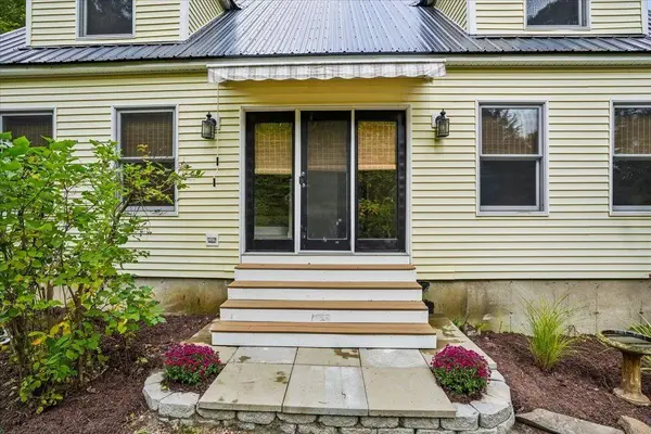 262 Collins RD, Lyndeborough, NH 03082