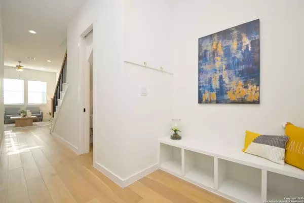 1024 Blanco Rd, Unit 401, San Antonio, TX 78212