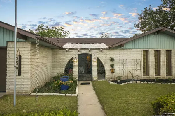 5501 Merkens Dr, San Antonio, TX 78240