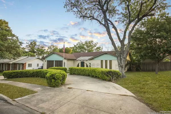 5501 Merkens Dr, San Antonio, TX 78240