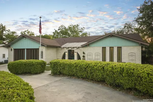 5501 Merkens Dr, San Antonio, TX 78240