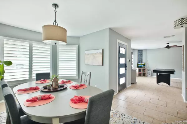 5954 Woodridge Hill, San Antonio, TX 78249